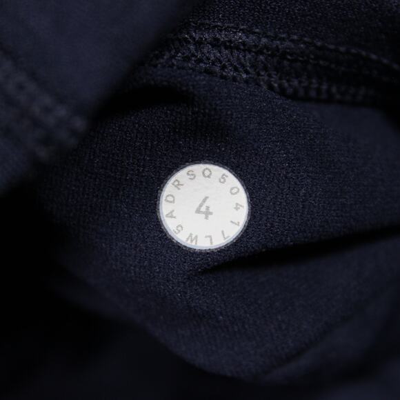 Lululemon Leggings Womens 4 Navy Seamless Mesh 7/8 Tight - Picture 4 of 9